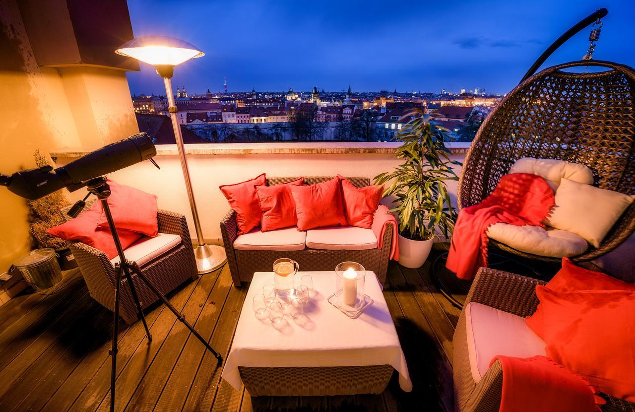 President Apt By Prague Castle, Views エクステリア 写真