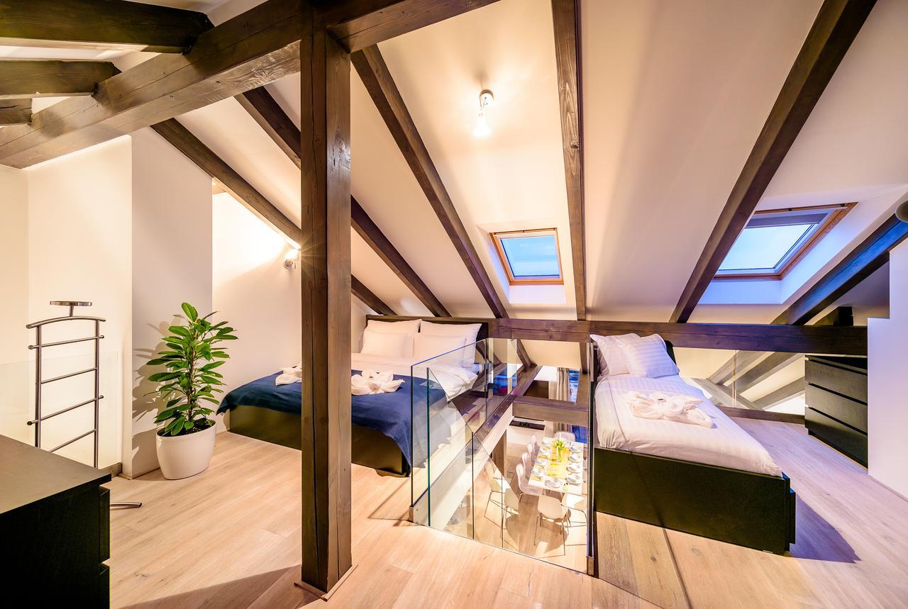 President Apt By Prague Castle, Views エクステリア 写真