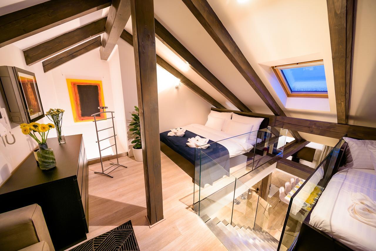 President Apt By Prague Castle, Views エクステリア 写真