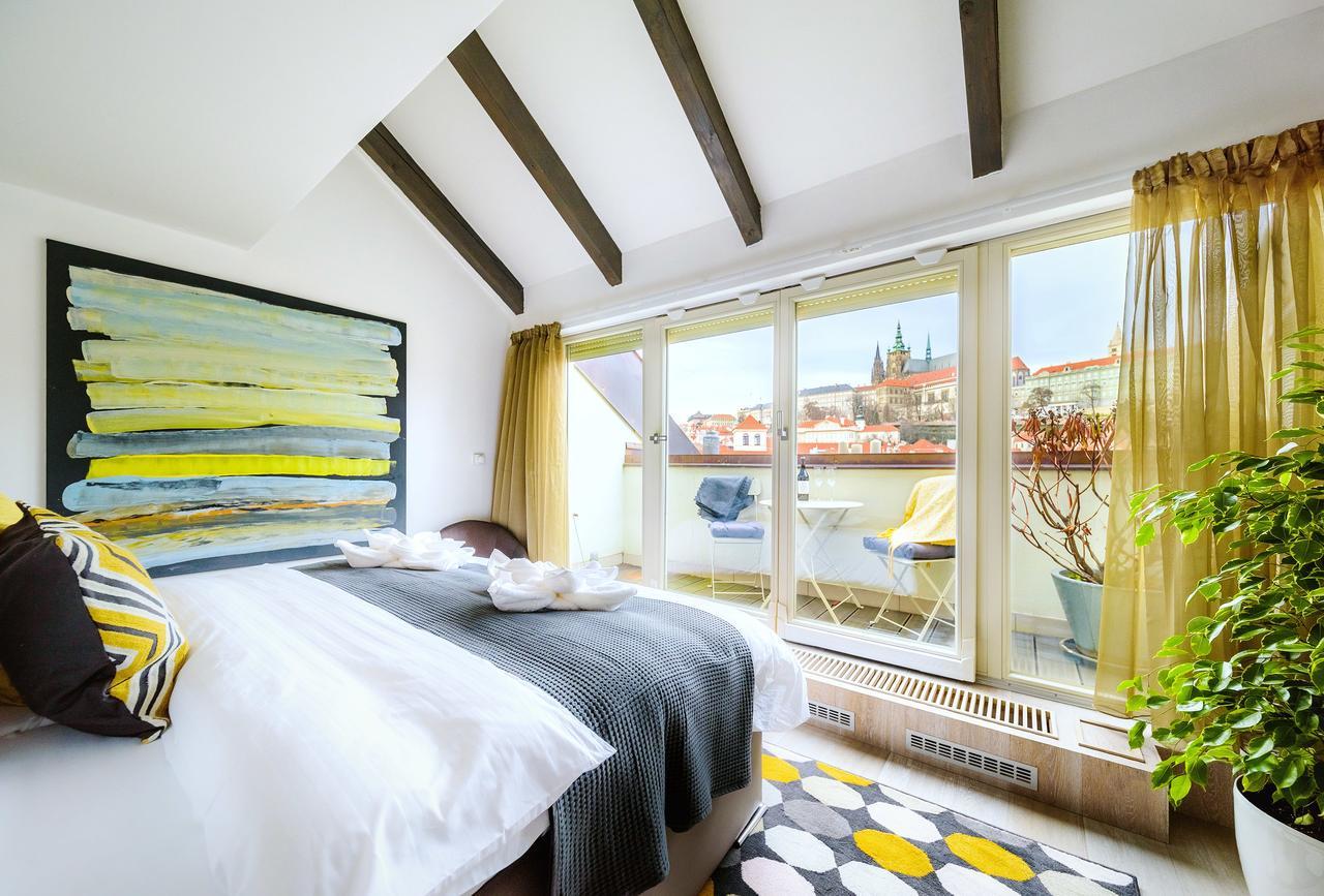 President Apt By Prague Castle, Views エクステリア 写真