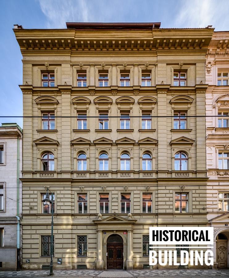 President Apt By Prague Castle, Views エクステリア 写真